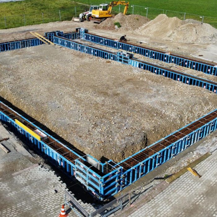 Fundamentschalung für neues Werkstattgebäude