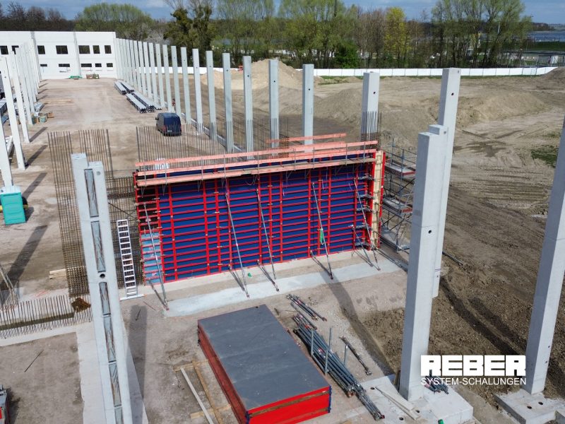 Großprojekt mit XXL-Schalungselementen